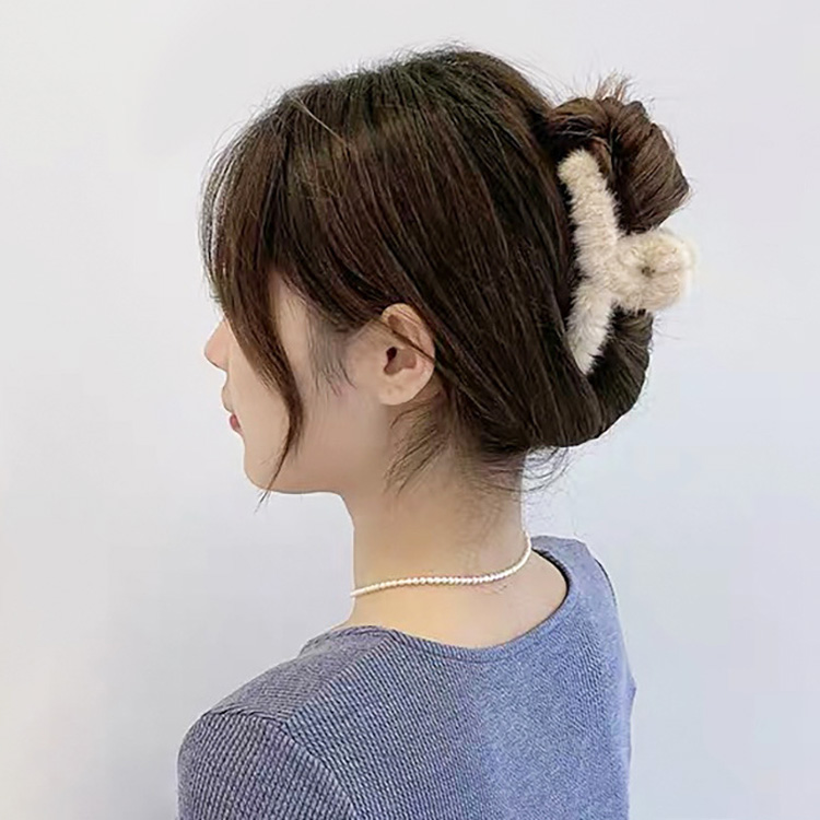 ヘアクリップ ファー ふわふわ 全10色 もこもこ